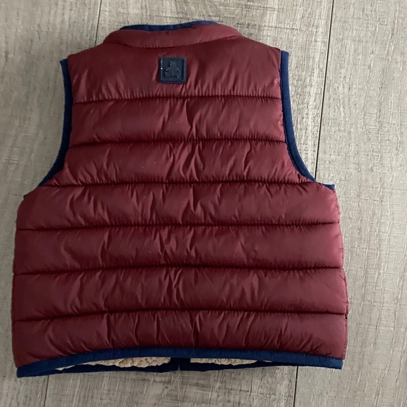Gap Baby Reversible Puffer Sherpa Vest (Red) Sz: 6-12 months - Picture 2 of 7